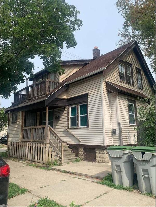 2012 W Burleigh St, Milwaukee, WI 53206