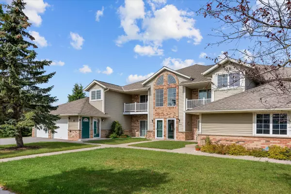 628 Shepherds Dr Unit 5, West Bend, WI 53090