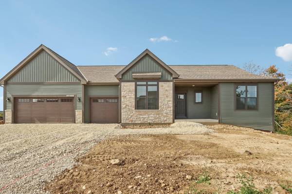 W194N15787 East Gate Ct, Jackson, WI 53037