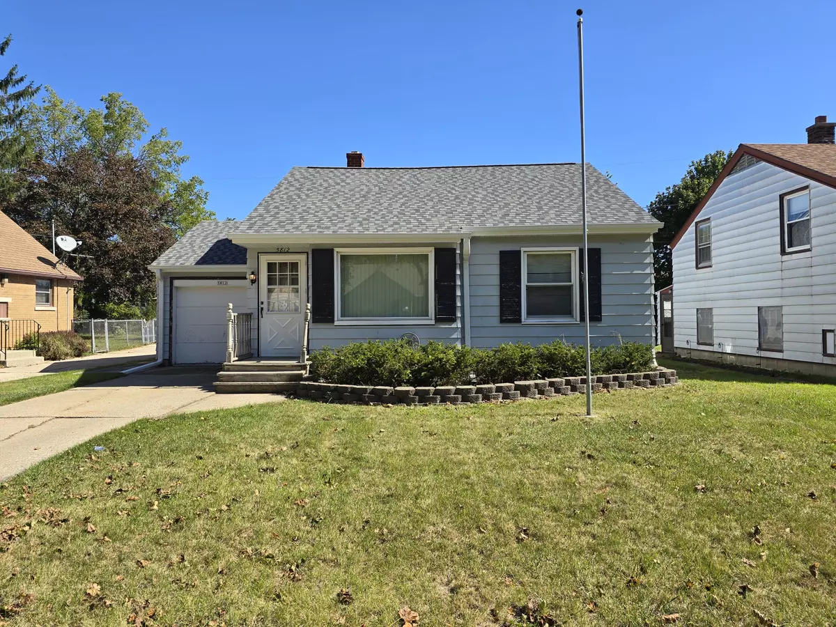 Milwaukee, WI 53209,5812 N 40th St