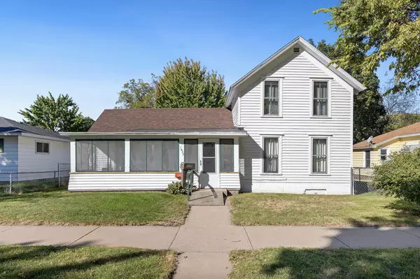 1633 Liberty St, La Crosse, WI 54603