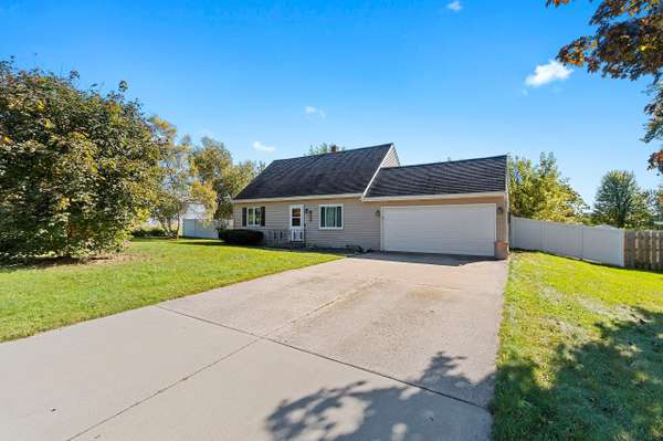 2700 Allouez Ave, Bellevue, WI 54311