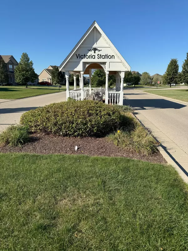 N42W22655 Cabot Ct, Pewaukee, WI 53072