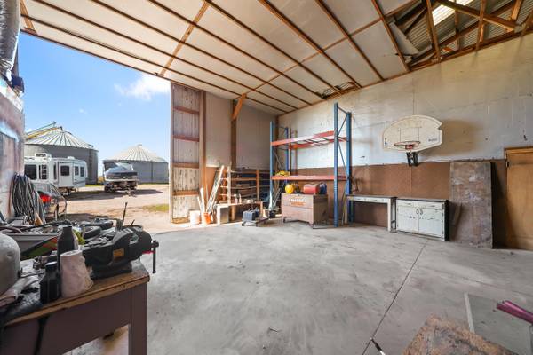 1083 N County Road U - Unit 2, Bloomfield, WI 53128