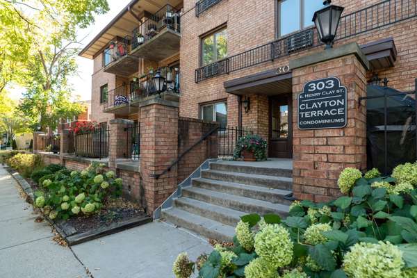 303 E Henry Clay St Unit 205, Whitefish Bay, WI 53217