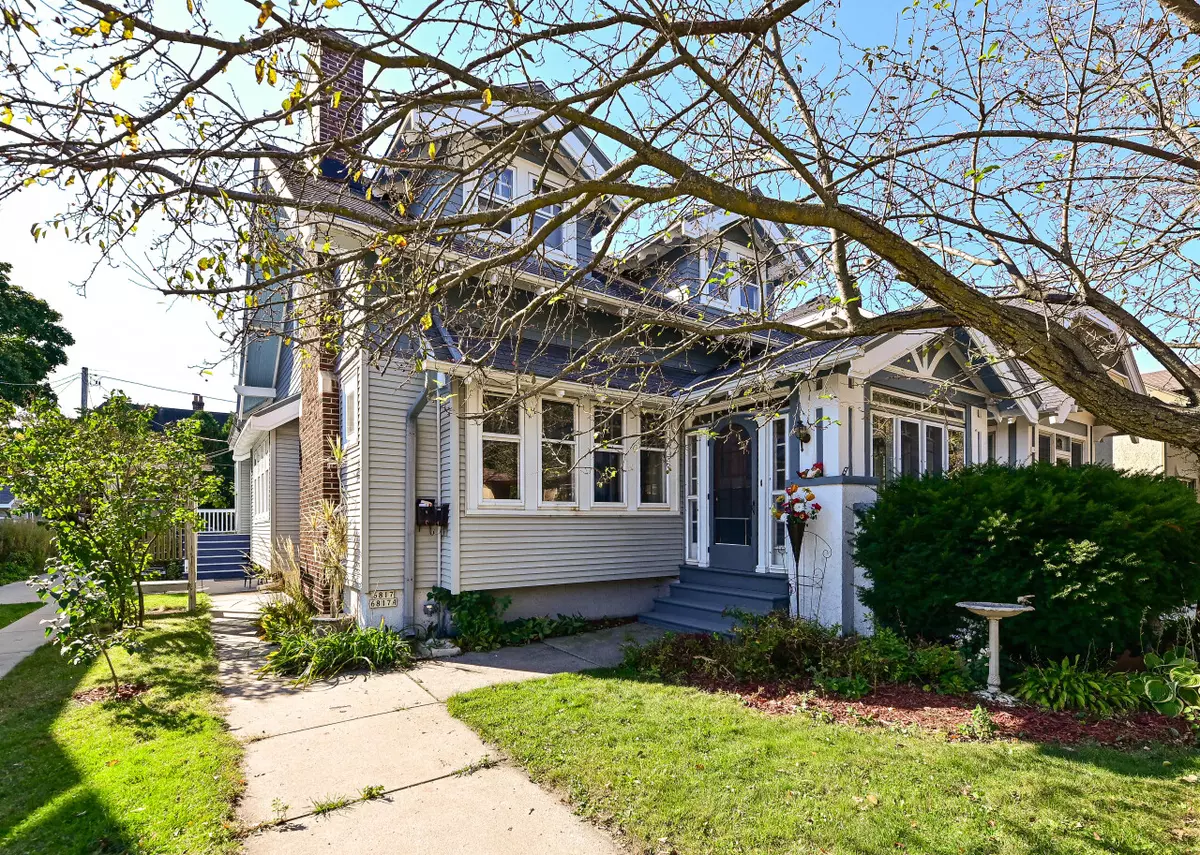 Wauwatosa, WI 53213,6817 W Wells St