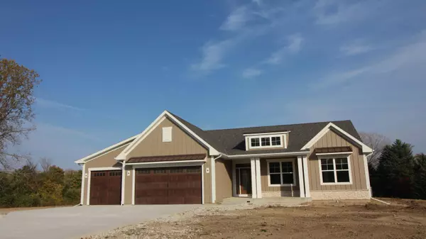 4905 Bluffside Dr, Caledonia, WI 53402