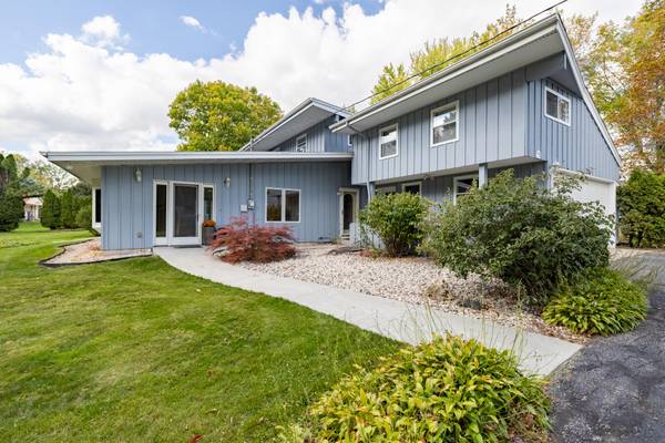 4705 Highland Park Dr, Polk, WI 53086