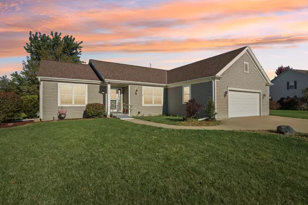 639 Swan Dr, Waterford, WI 53185