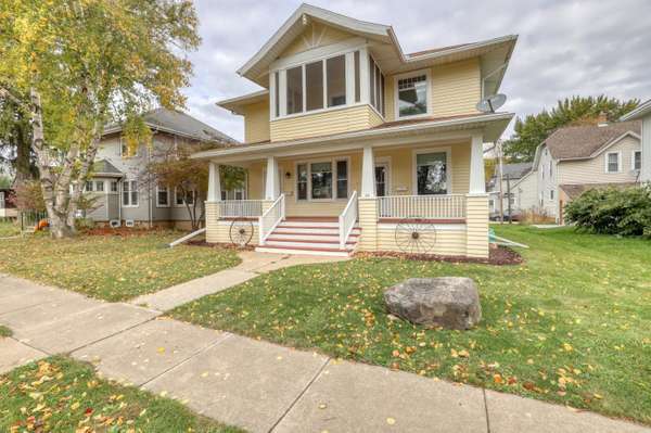 416 E Maple St, Horicon, WI 53032