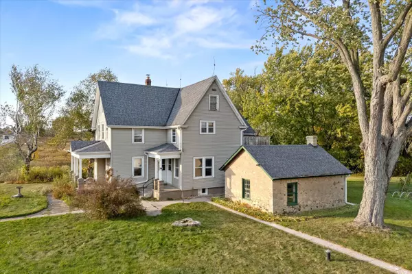 4906 State Road 60 -, Cedarburg, WI 53024