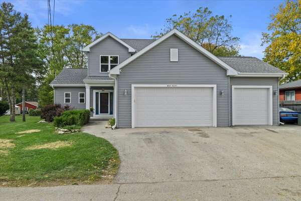 W269N2747 Lelah Ave, Pewaukee, WI 53072