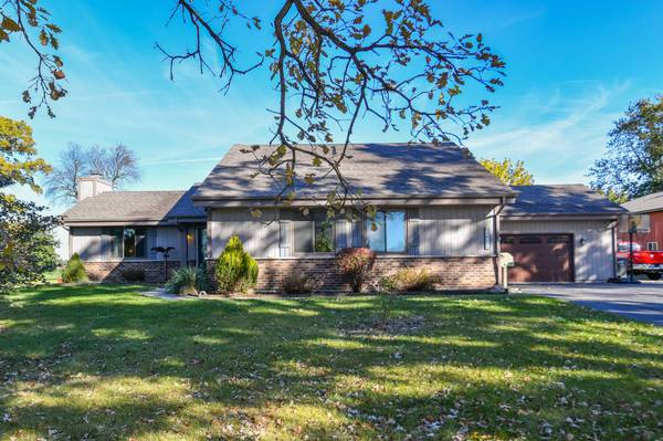 24114 Burmeister Rd, Norway, WI 53182