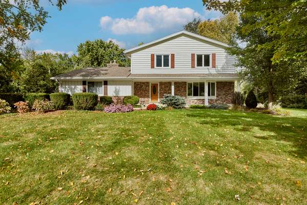 15710 Kata Dr, Brookfield, WI 53122