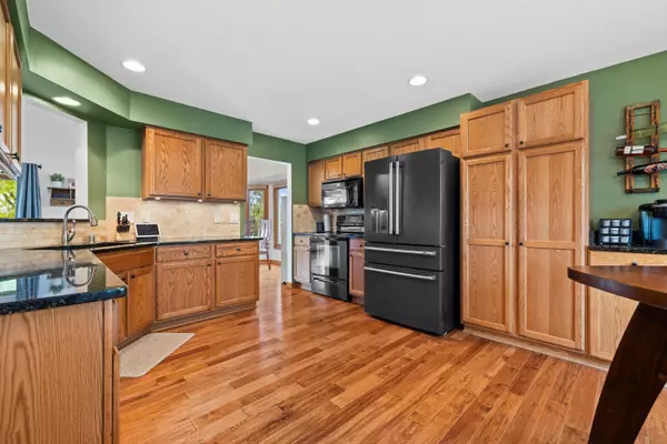 Oak Creek, WI 53154,891 W Creekway Ct