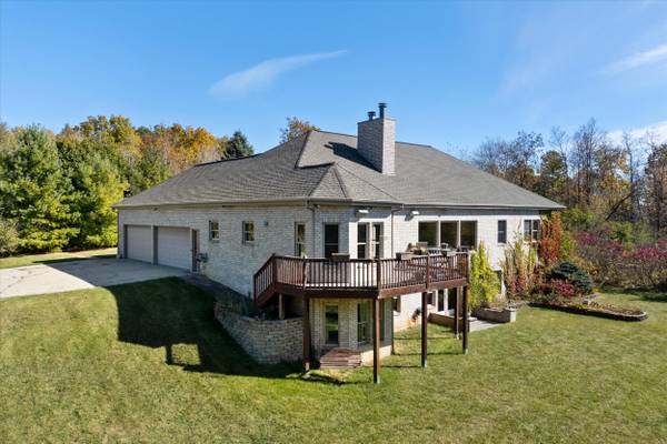 3826 Pleasant Valley Rd, Polk, WI 53095