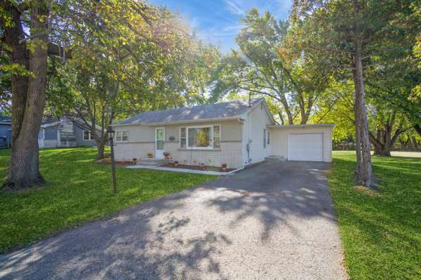 W1403 Bernice Rd, Bloomfield, WI 53128