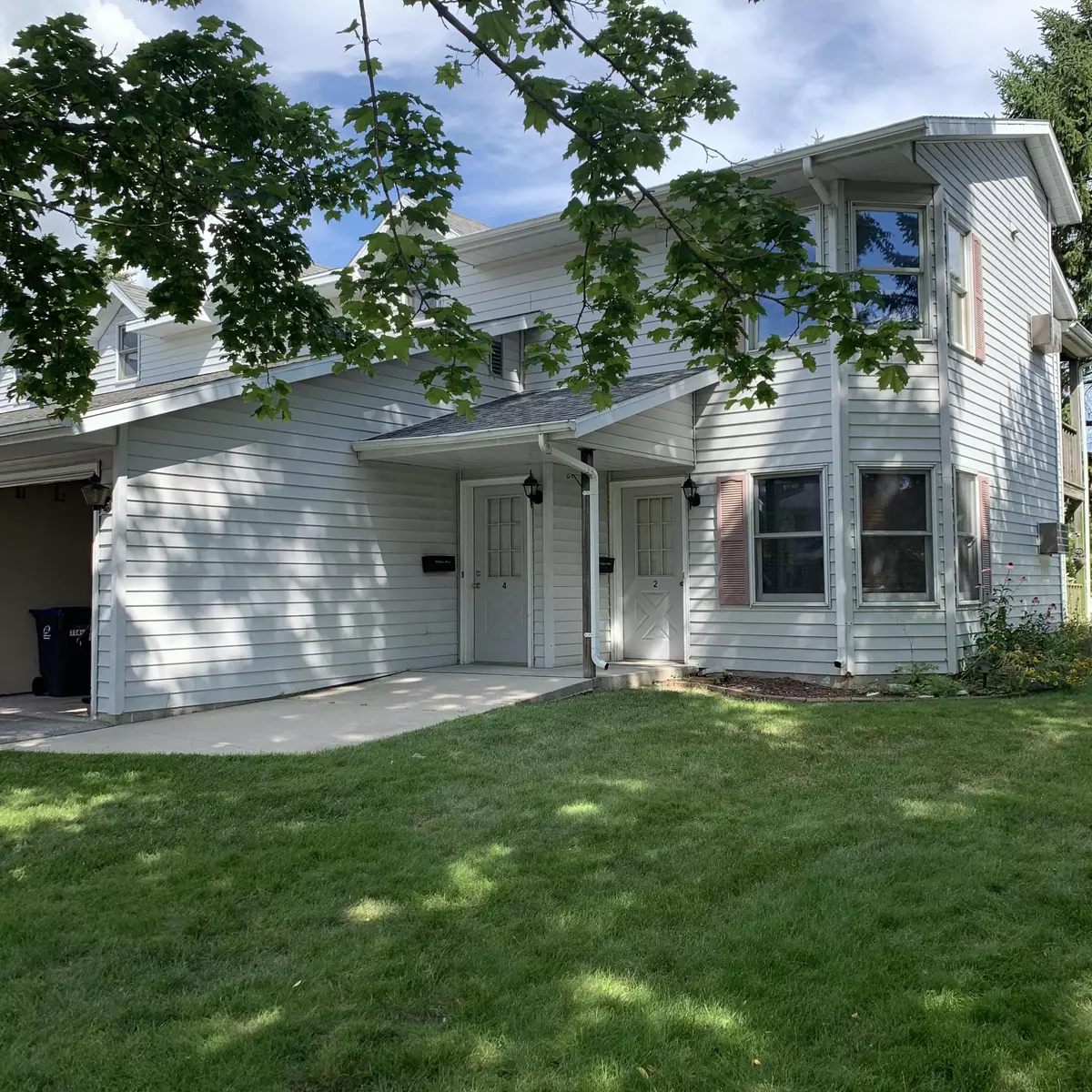 Sheboygan Falls, WI 53085,714 Woodview Ave Unit 2