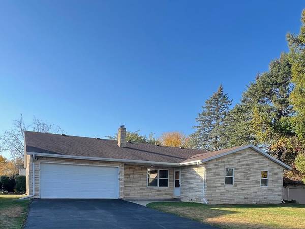 810 Lori Pl, Campbell, WI 54603