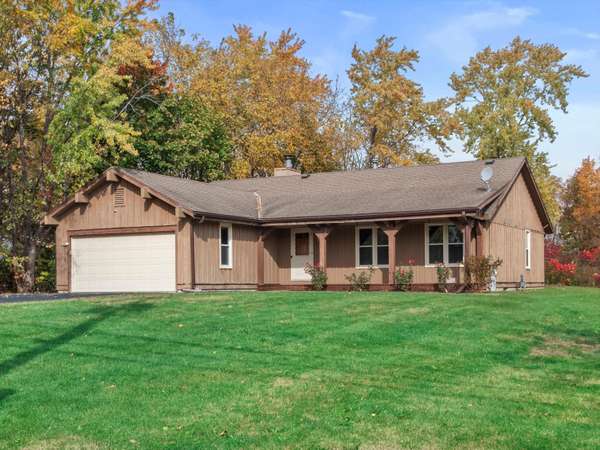 Oak Creek, WI 53154,926 W Oakwood Rd