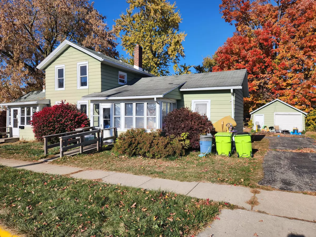 Delavan, WI 53115,615 E Wisconsin St