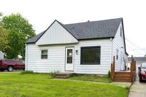 146 E Susan Dr, Oak Creek, WI 53154