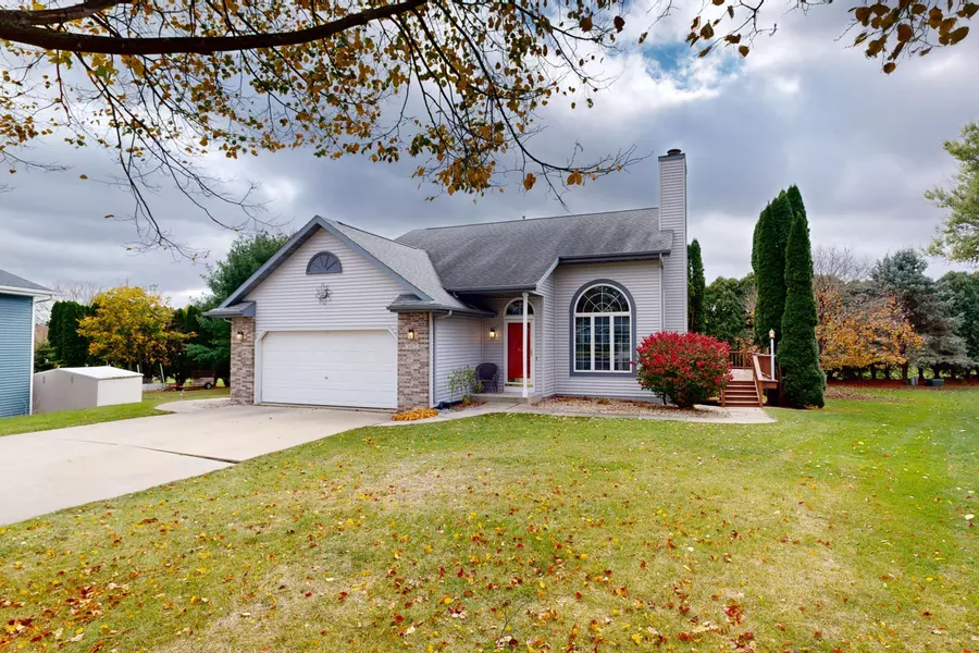 1102 Mohawk Ct, Fort Atkinson, WI 53538