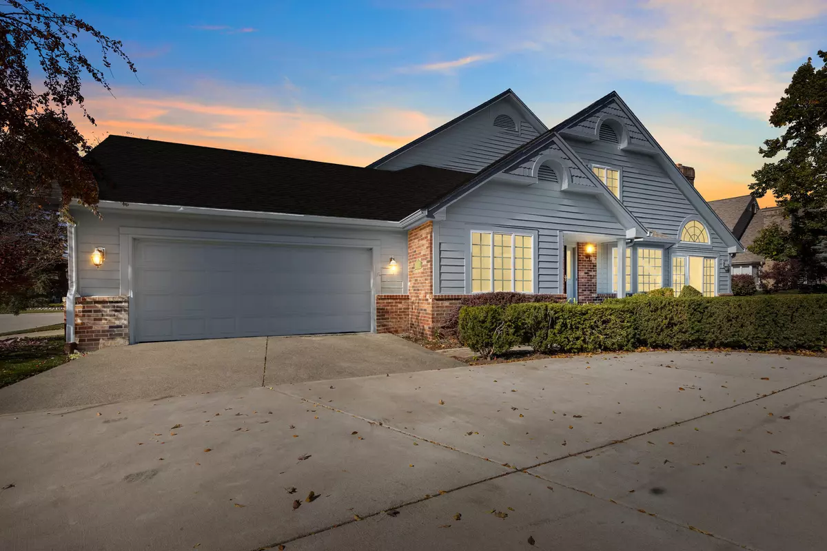 Franklin, WI 53132,7416 W Morningside Ct