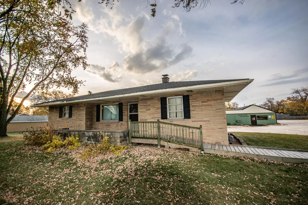 Menomonee Falls, WI 53051,N87W14817 Fond Du Lac Ave