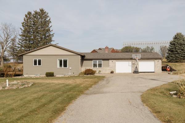 E2732 Brinkman Ridge Rd, Hamburg, WI 54621