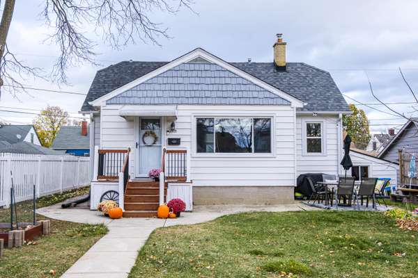 2454 S 66th St, West Allis, WI 53219