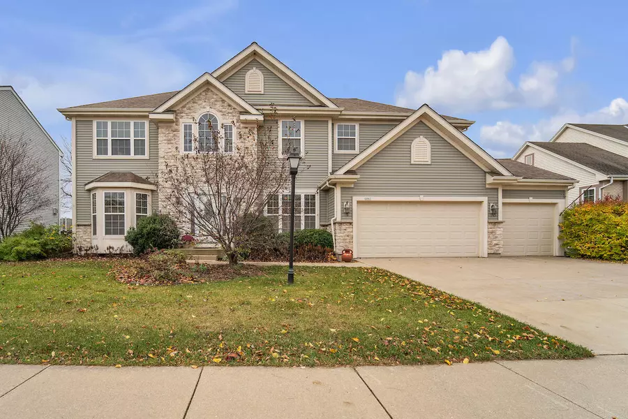 1847 Windrush Dr, Port Washington, WI 53024