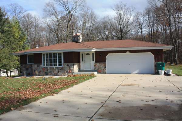 W188N13550 Maple Rd, Germantown, WI 53076