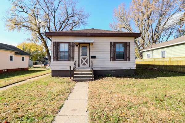 817 George St, La Crosse, WI 54603