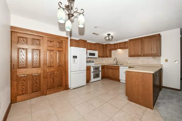 Muskego, WI 53150,W170S7579 Gregory Dr Unit H