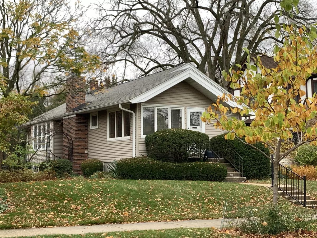 Whitefish Bay, WI 53217,4829 N Larkin St