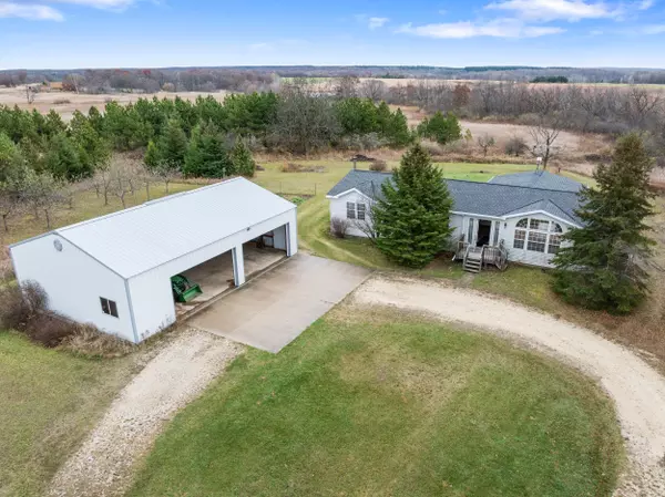 W9205 Tower Ln, Greenbush, WI 53023