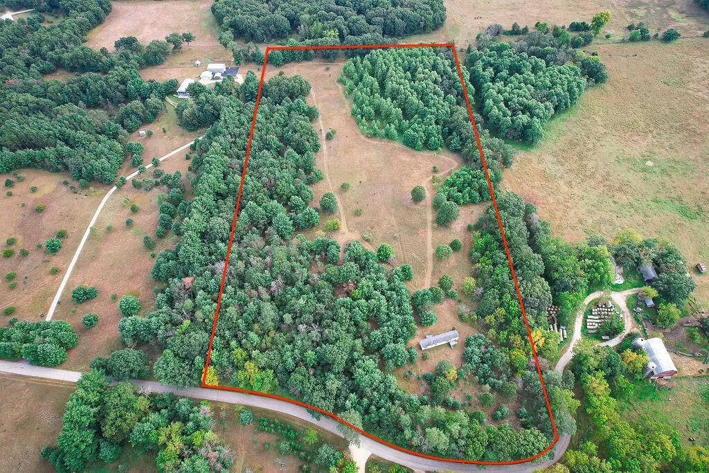 Springfield, WI 53964,W8483 Dixie Dr