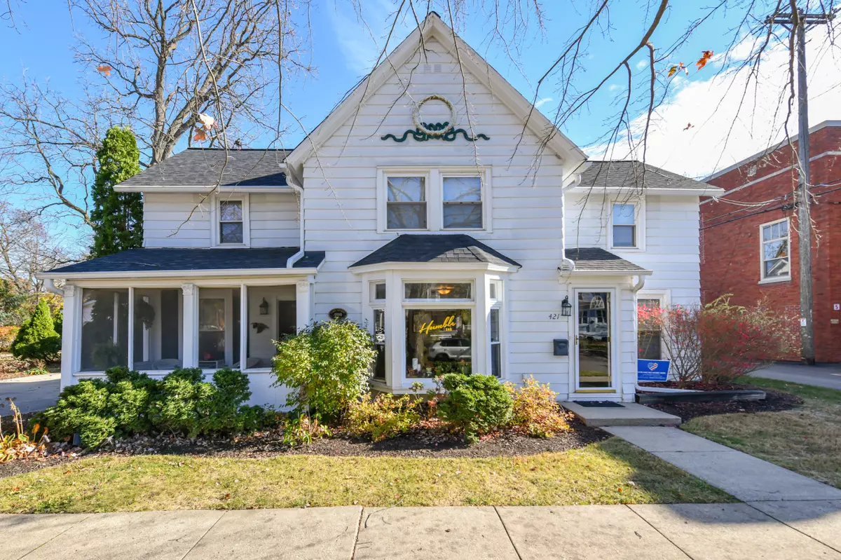 Lake Geneva, WI 53147,421 Madison St