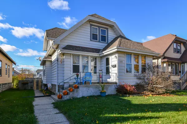 1661 S 55th St, West Milwaukee, WI 53214