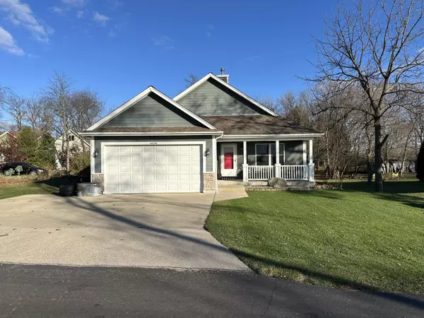 N6836 North Lake Dr, Sugar Creek, WI 53121