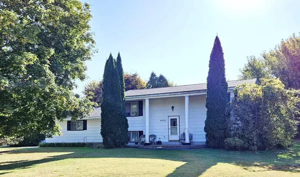 4000 Mary Dr, Onalaska, WI 54650