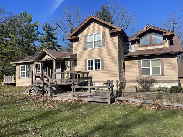 2589 North Shore Dr, Delavan, WI 53115