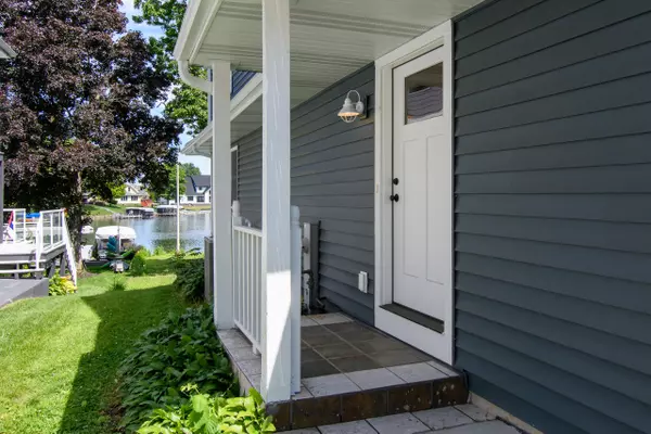 Muskego, WI 53150,W188S7598 Oak Grove Dr