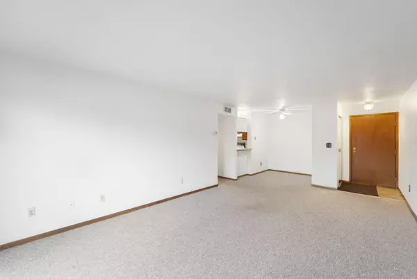 West Allis, WI 53214,1618 S 115th Ct Unit 210