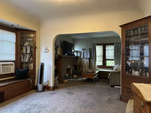 Wauwatosa, WI 53213,6508 Powell Pl Unit 6508A