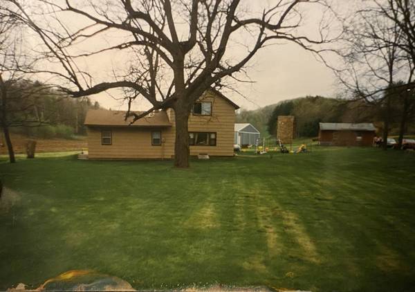 20524 Charcoal Ave, Grant, WI 54666