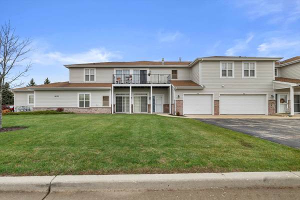 6620 Meadowlands Cir Unit 8A, Pleasant Prairie, WI 53158