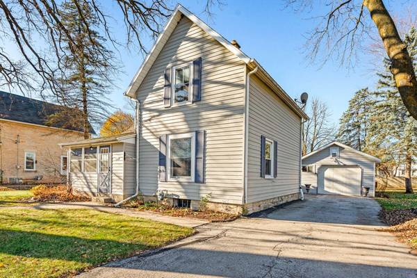 7329 N Lannon Rd, Lannon, WI 53046