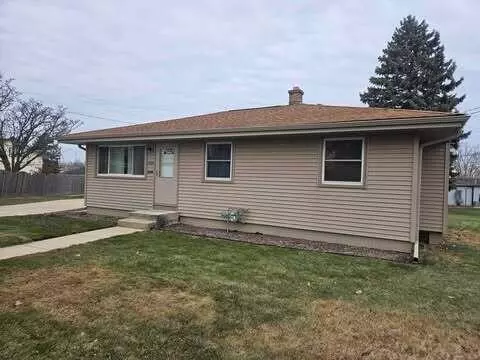 1709 Venus Cir, Racine, WI 53404